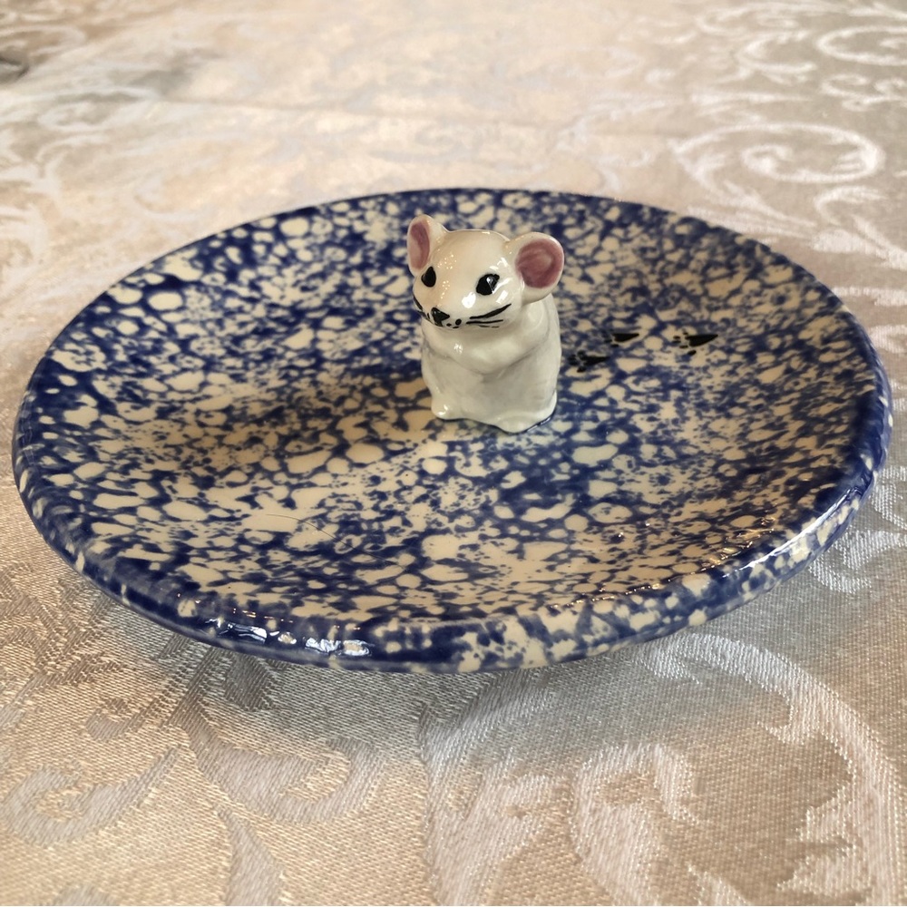 Handmade Vermont pottery mouse cheese plate 7”